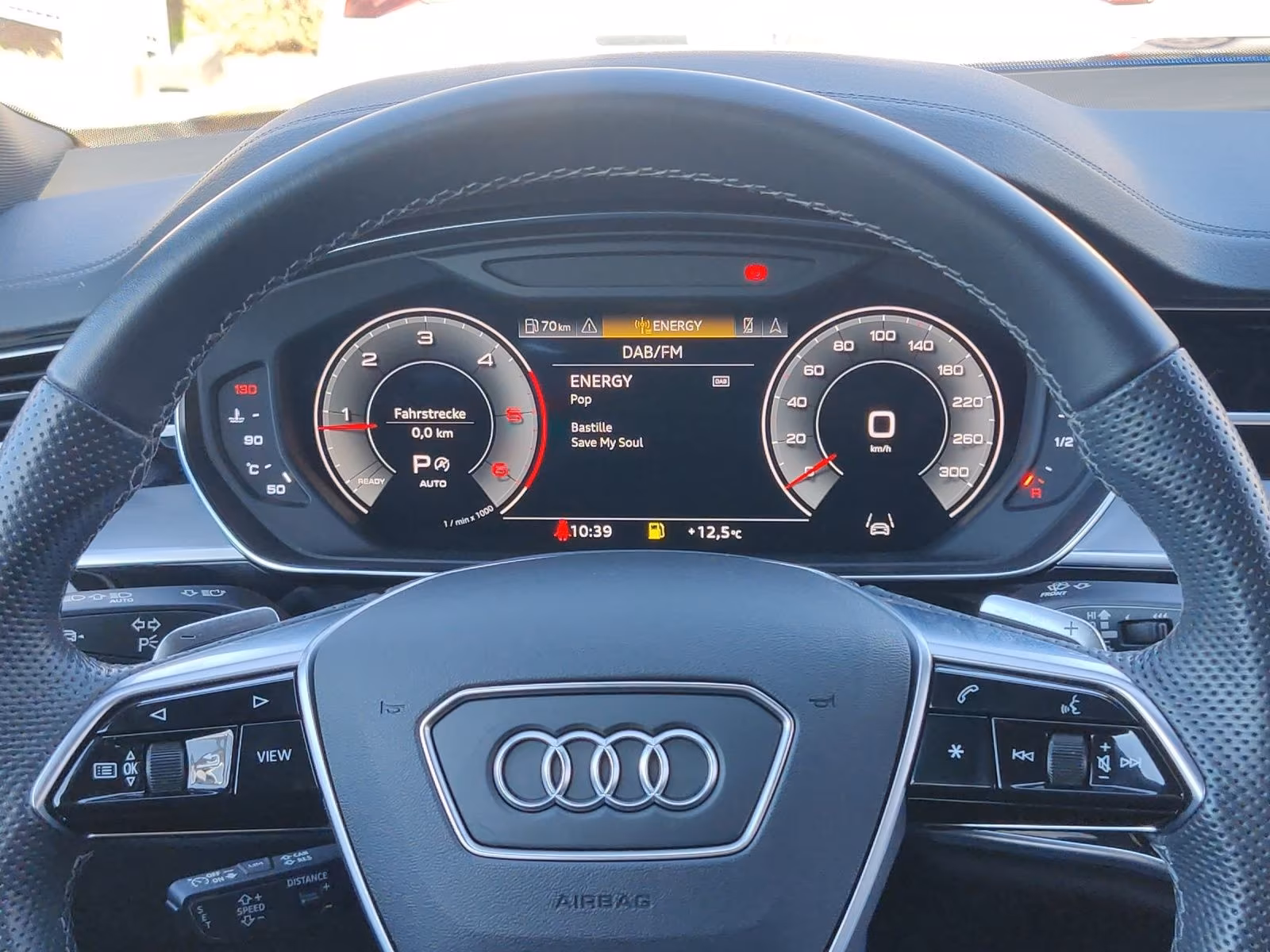 Audi A8 50 TDI (foto 13/22)