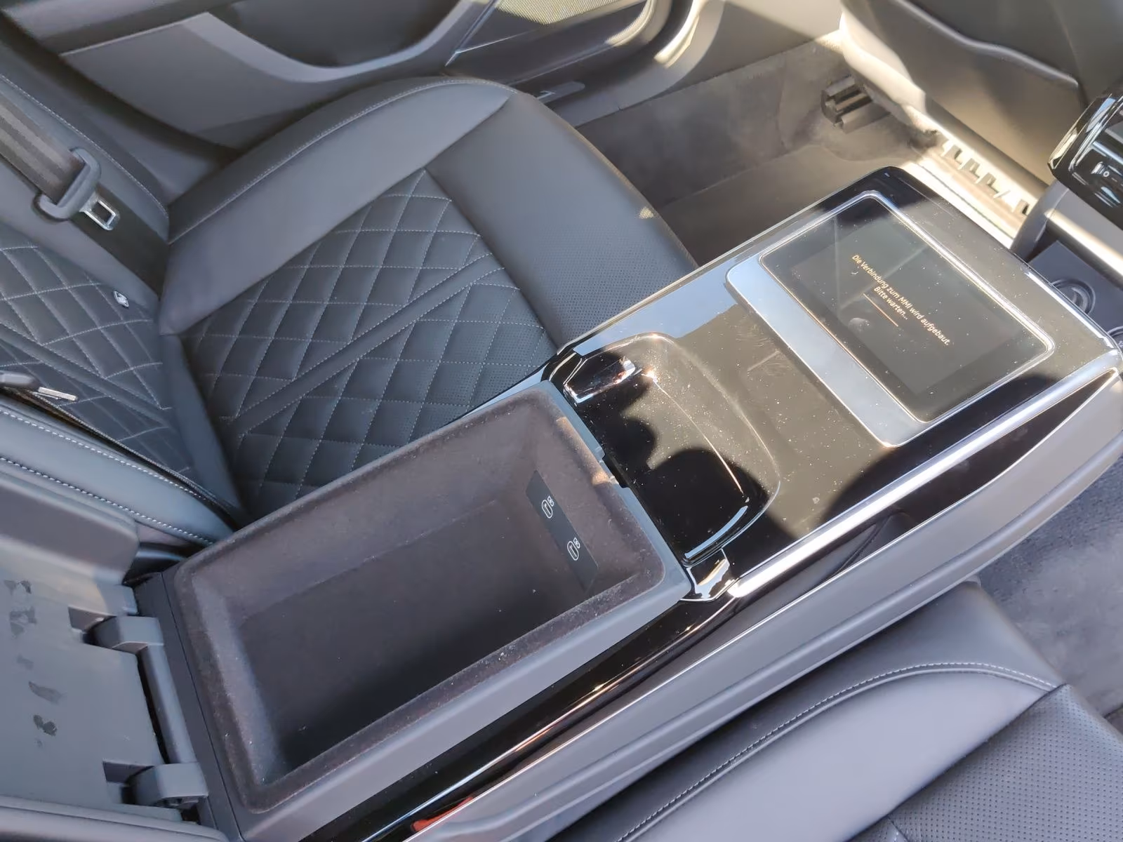 Audi A8 50 TDI (foto 19/22)