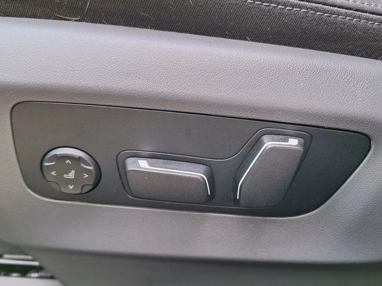 BMW i5 40e (foto 5/13)