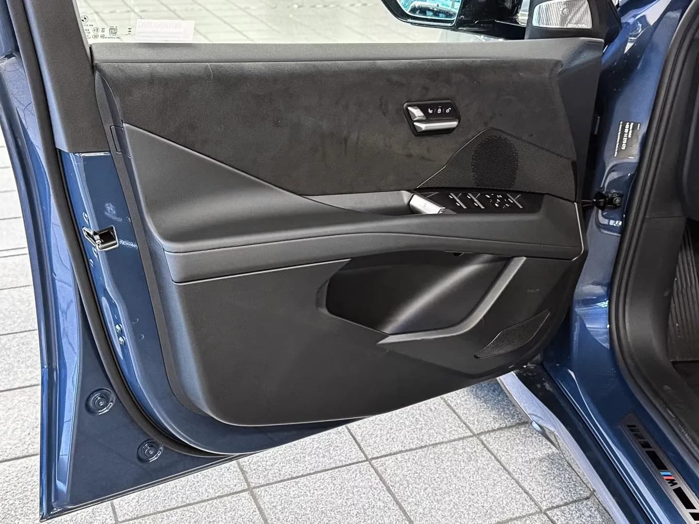 BMW iX3 (foto 5/18)