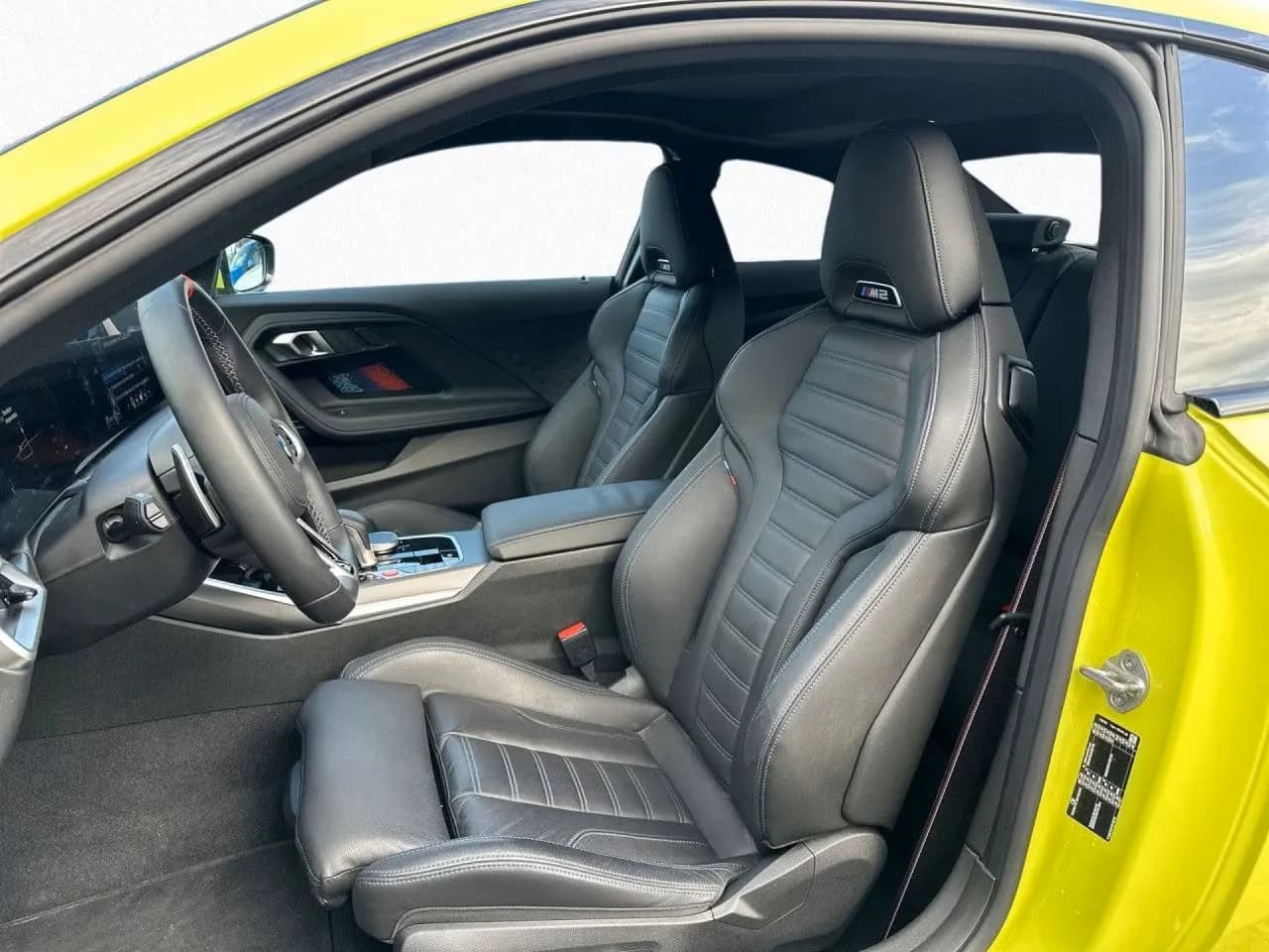 BMW M2 (foto 8/13)