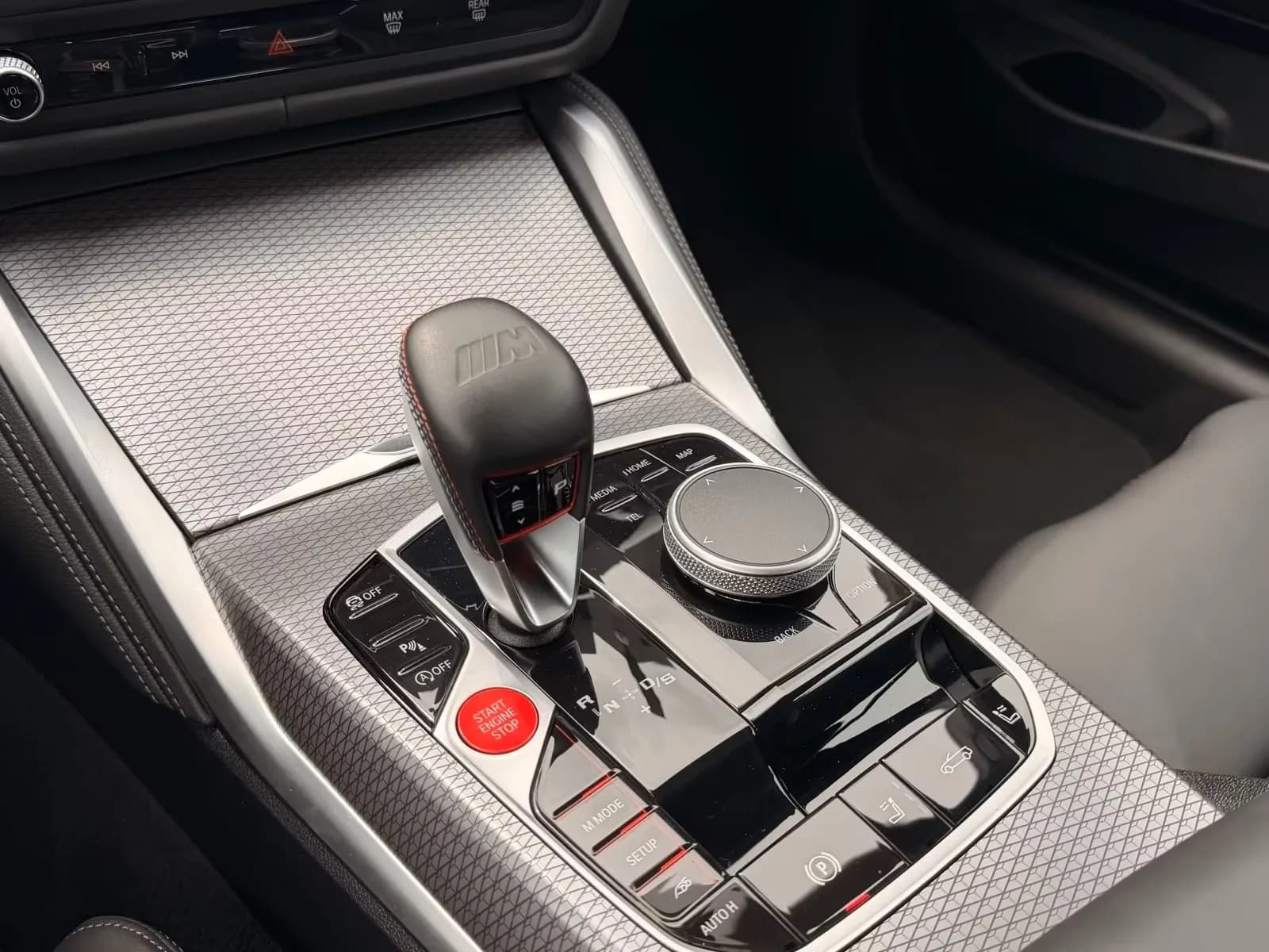 BMW M4 (foto 14/15)
