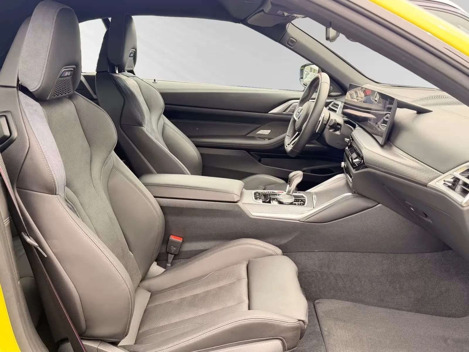 BMW M4 (foto 10/15)
