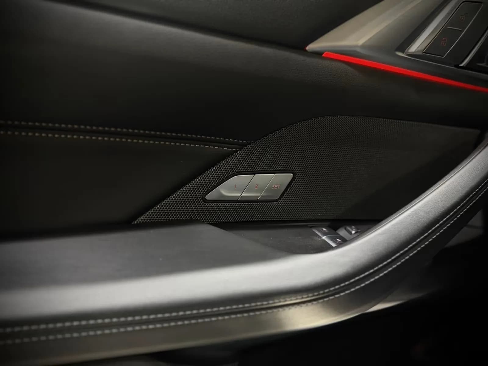 BMW M4 (foto 18/30)