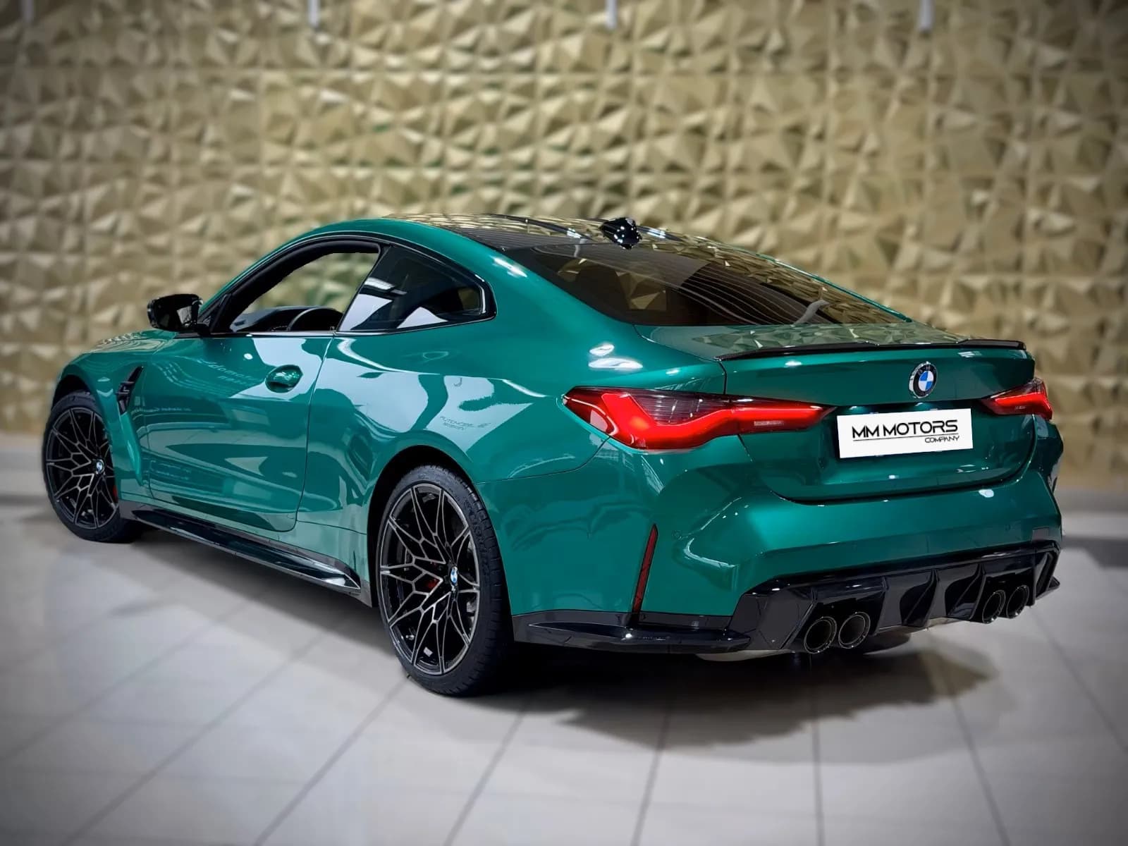 BMW M4 (foto 13/30)