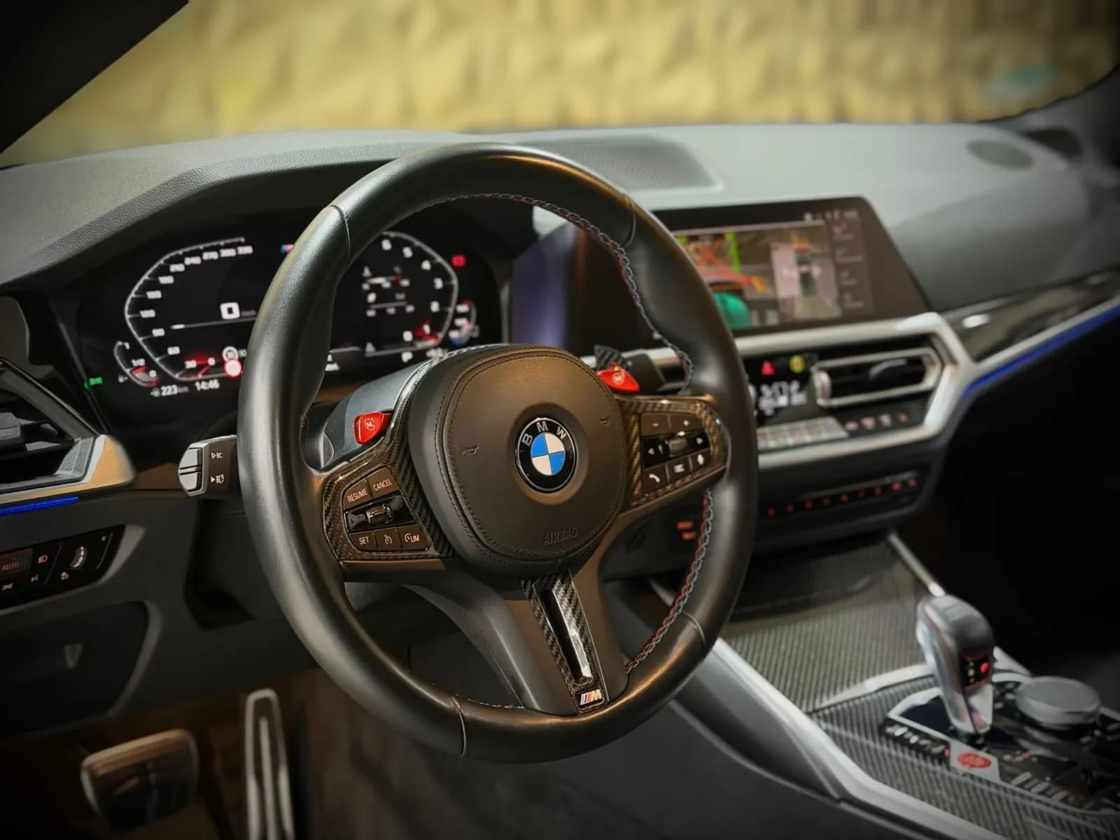 BMW M4 (foto 21/30)