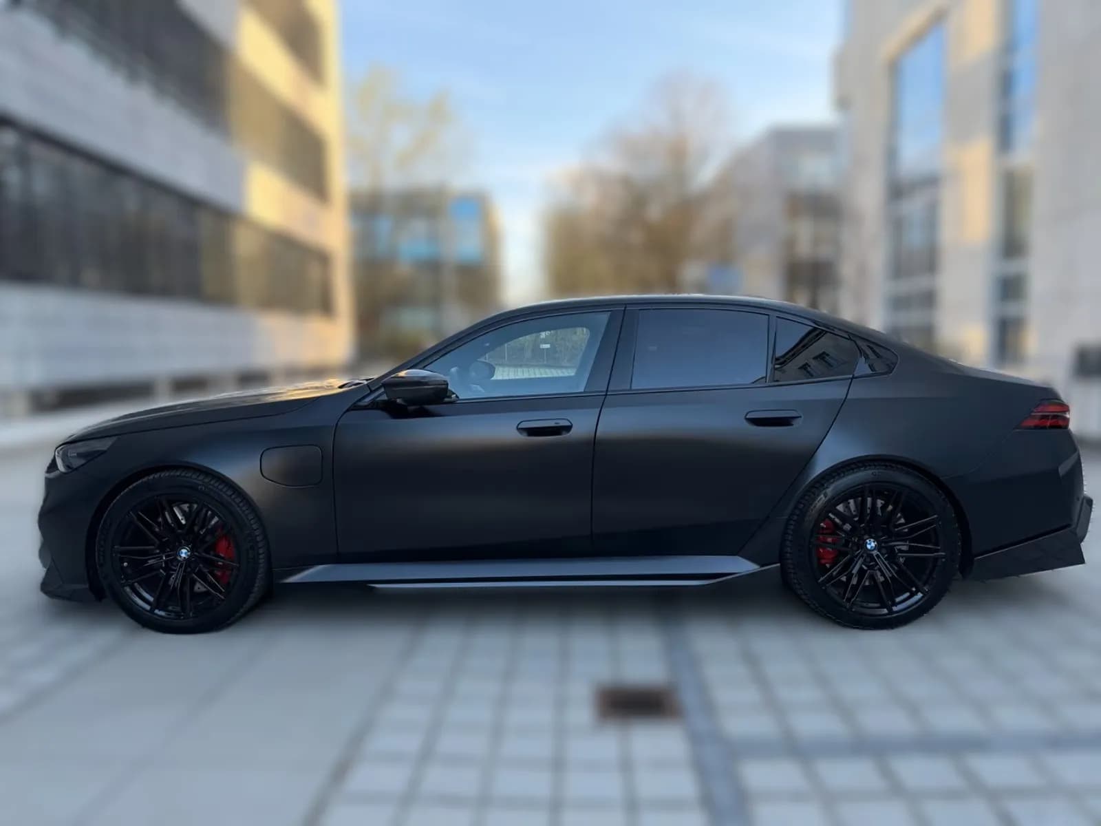 BMW M5 (foto 9/15)