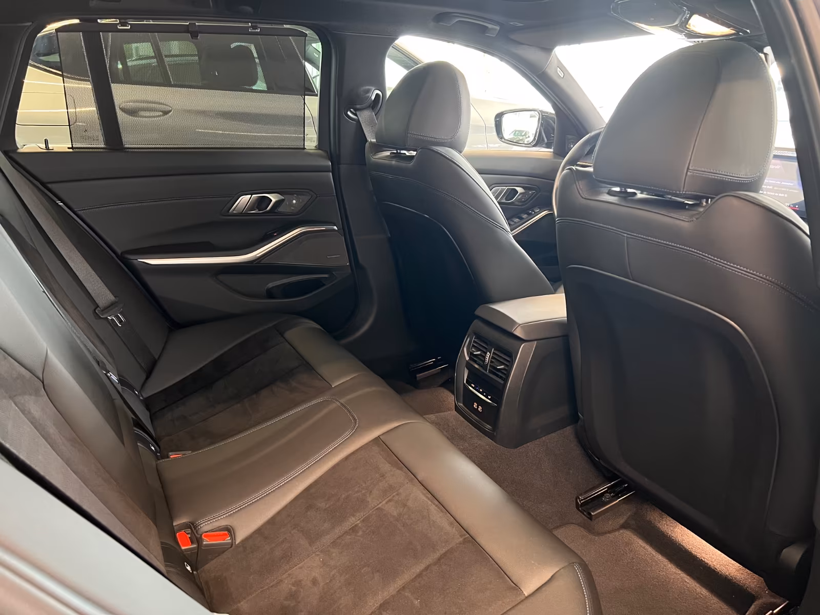 BMW  320d xdrive (foto 26/30)