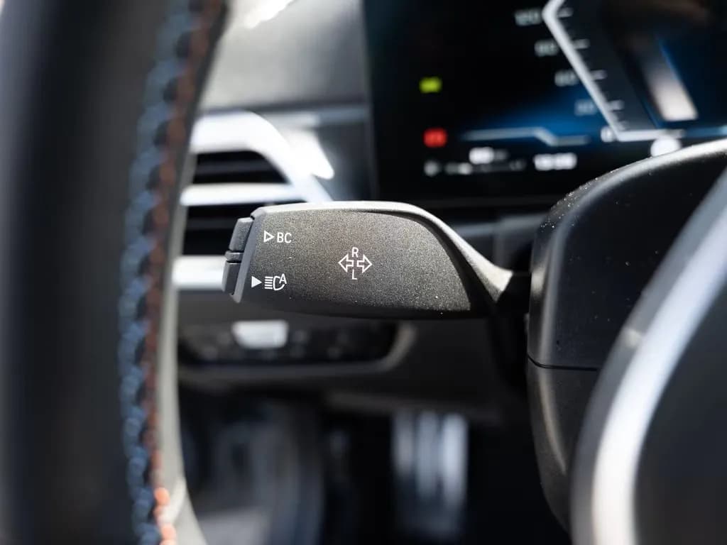 BMW M340i xDrive Touring (foto 16/27)