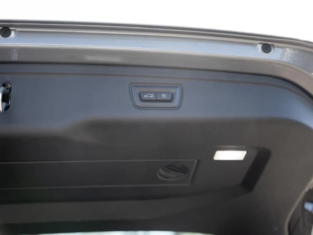 BMW M340i xDrive Touring (foto 24/27)