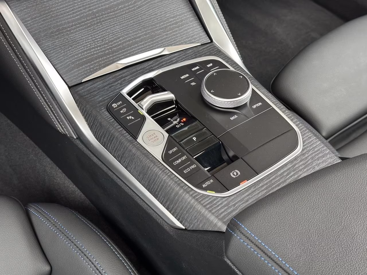 BMW M440d xDrive (foto 15/16)