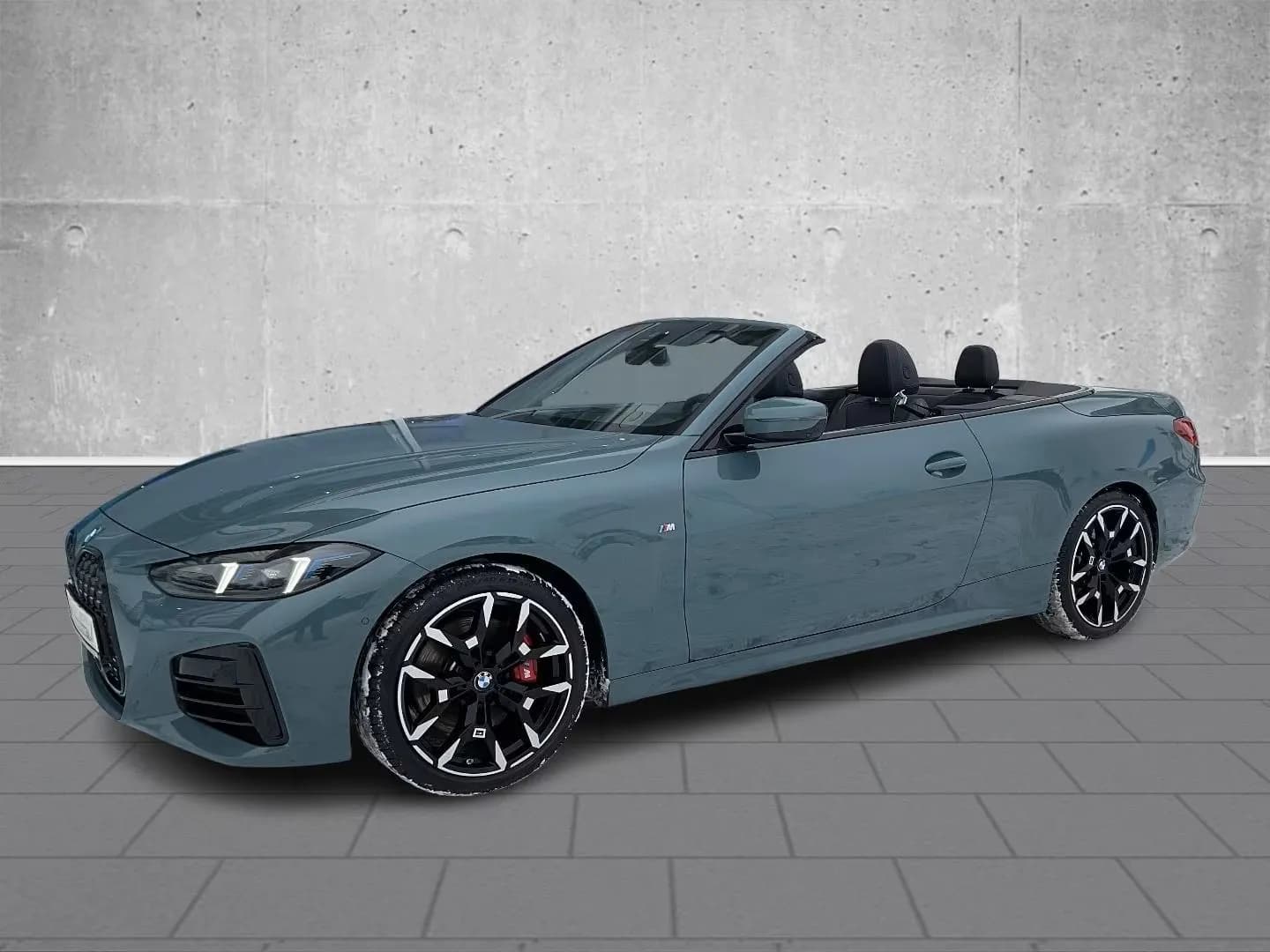 BMW  420i  Cabrio  M Sport (foto 2/25)