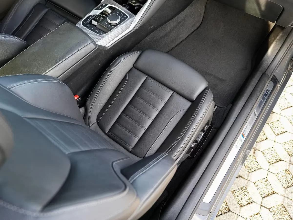 BMW  420d  Cabrio  M Sport (foto 10/20)