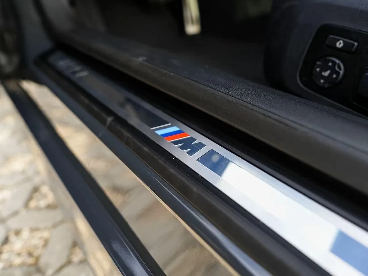 BMW  420d  Cabrio  M Sport (foto 8/20)
