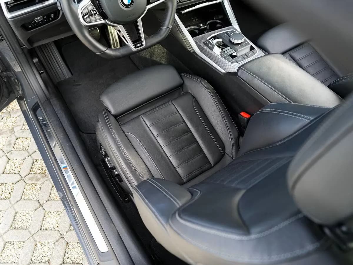 BMW  420d  Cabrio  M Sport (foto 9/20)