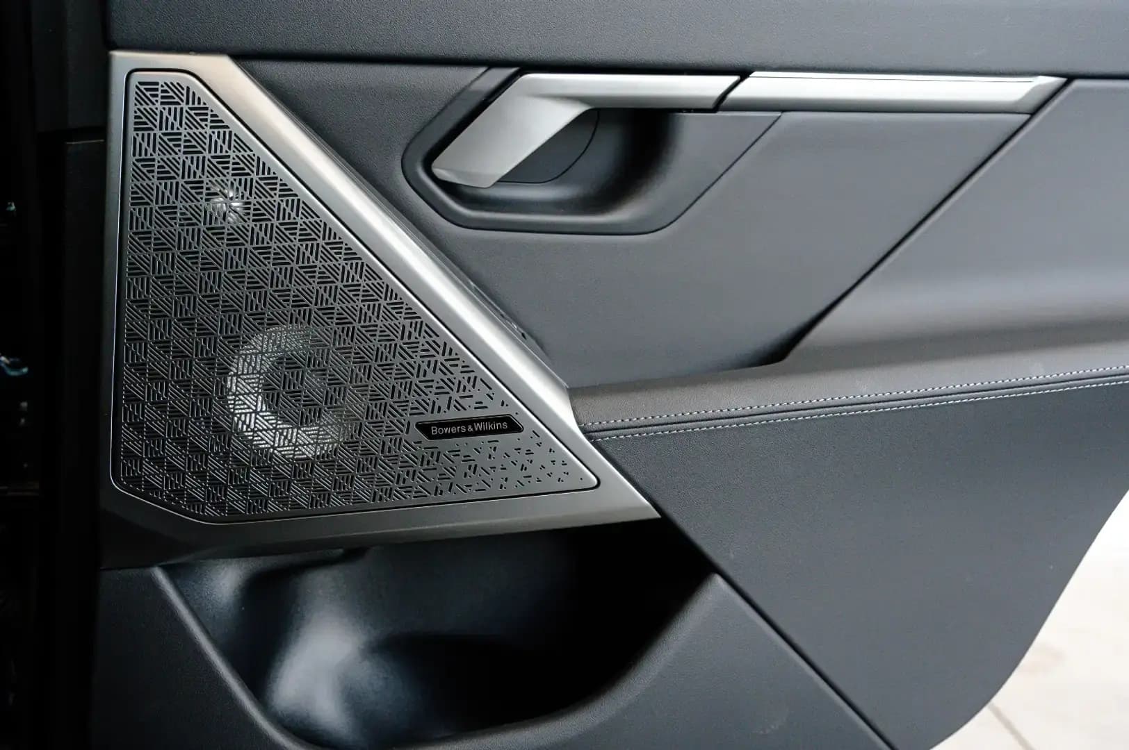 BMW 530e (foto 24/26)