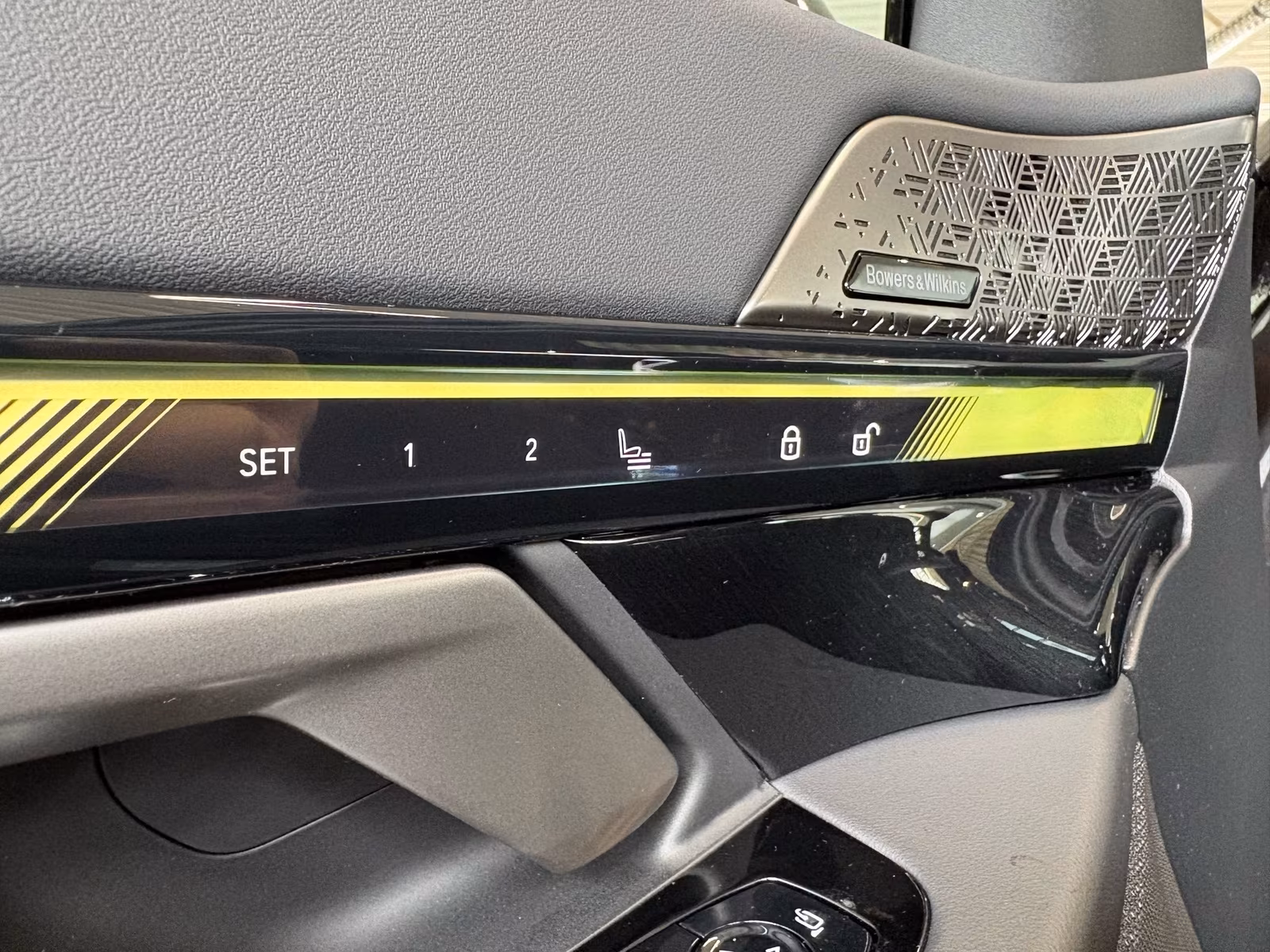 BMW 530e (foto 5/17)