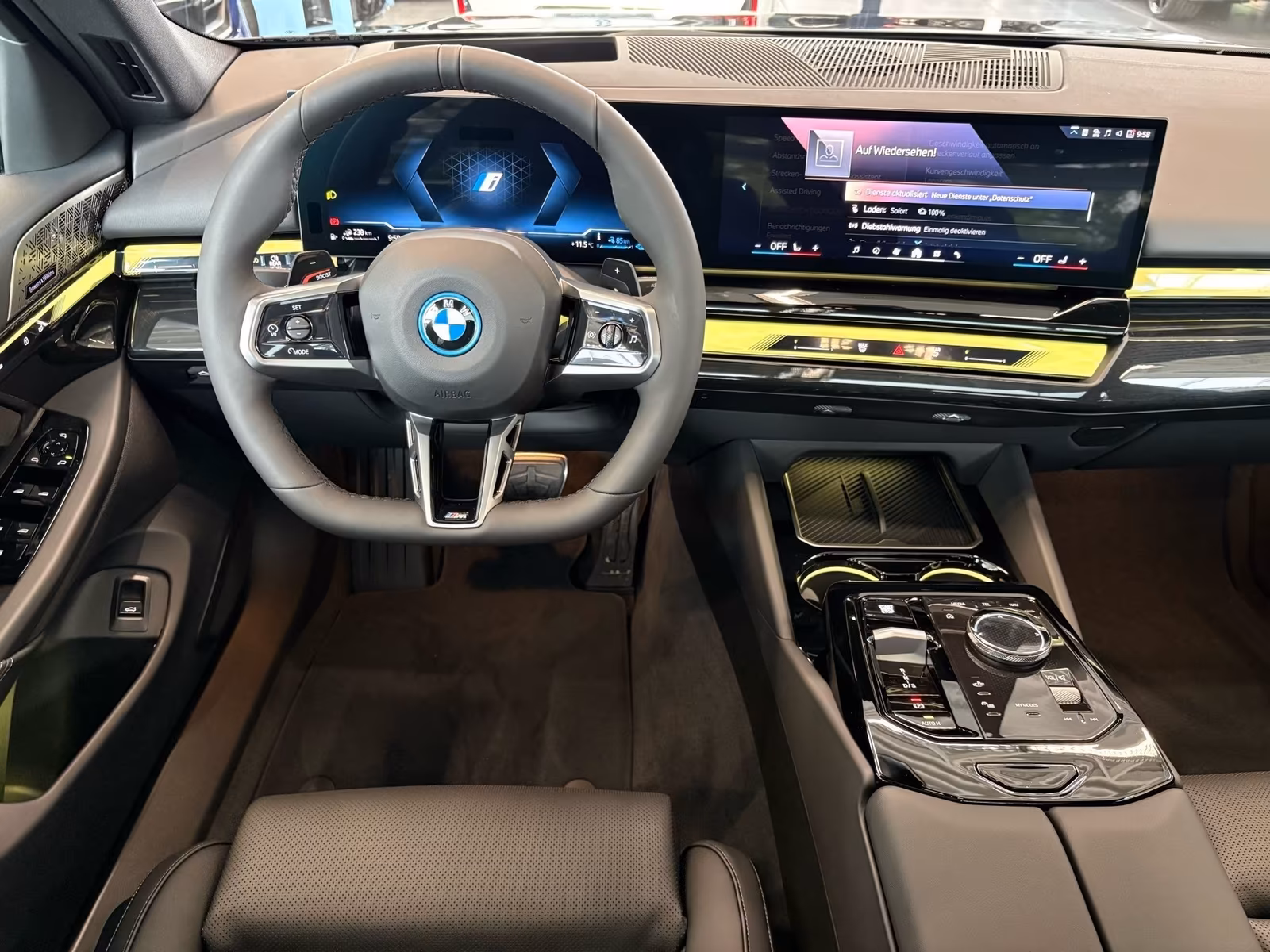 BMW 530e (foto 8/17)