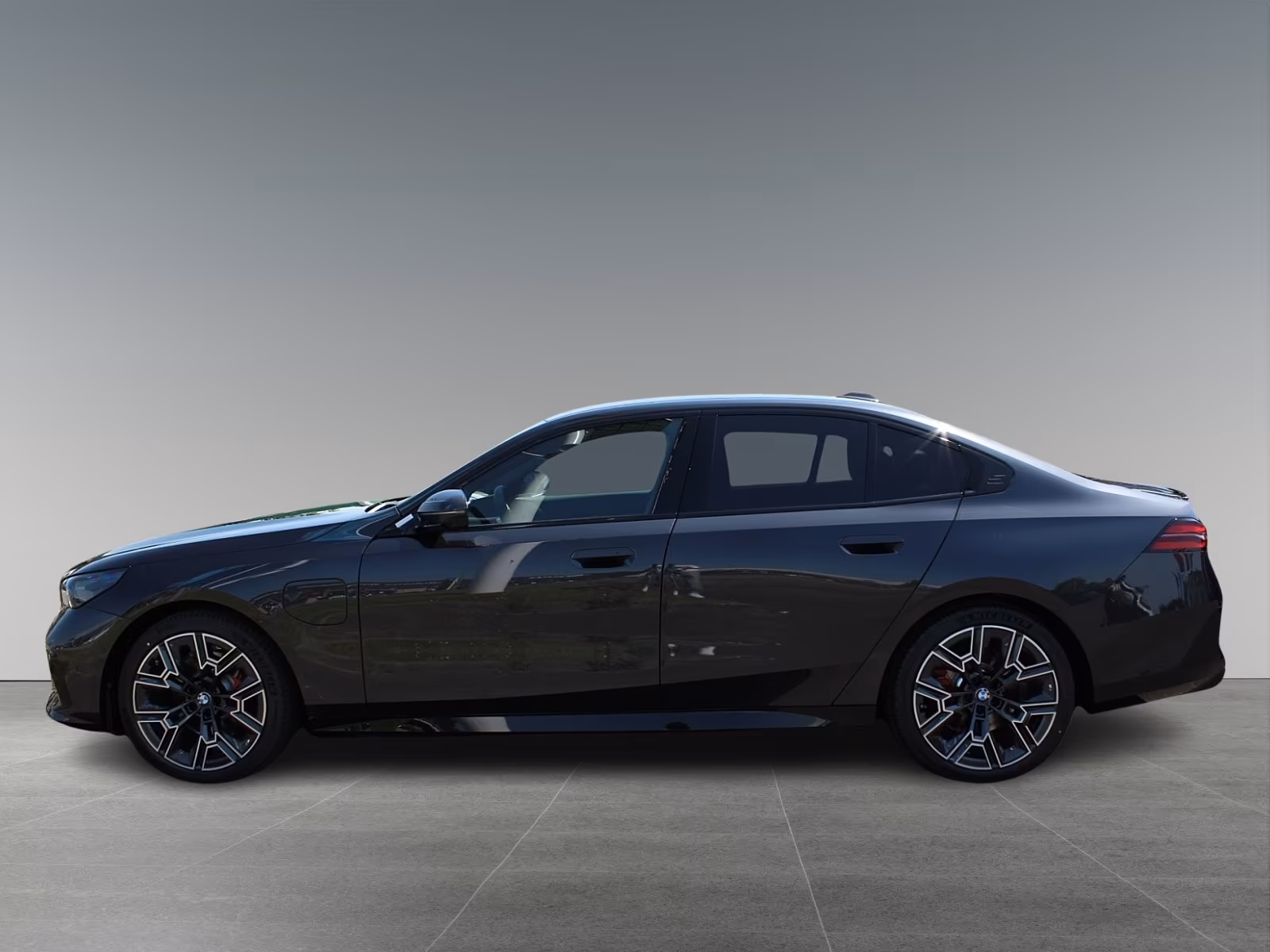BMW 530e (foto 6/13)