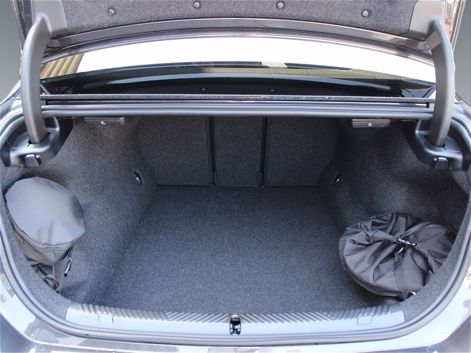 BMW 530e (foto 4/13)