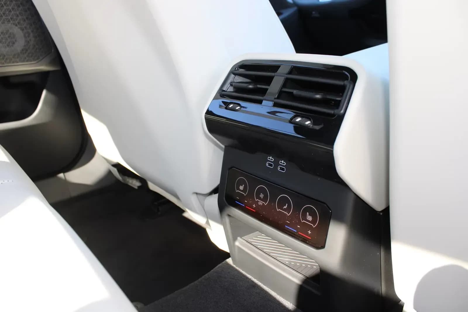 BMW 530e xDrive (foto 24/25)