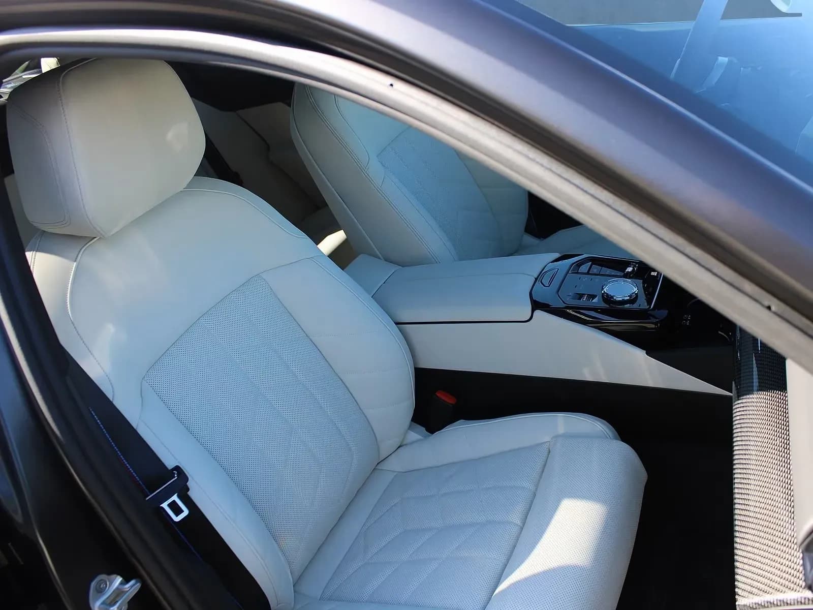 BMW 530e xDrive (foto 25/25)
