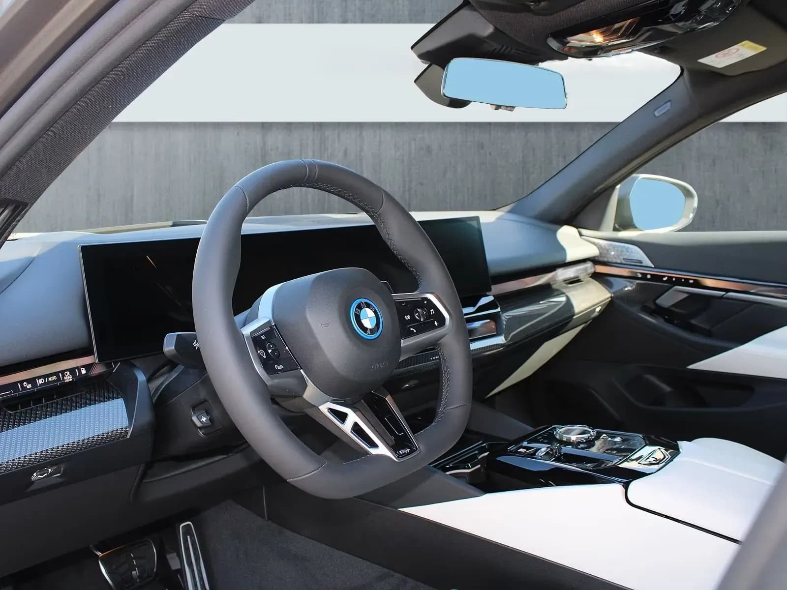 BMW 530e xDrive (foto 14/25)