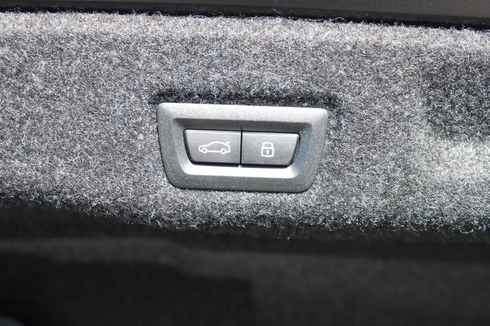 BMW 530e xDrive (foto 7/25)