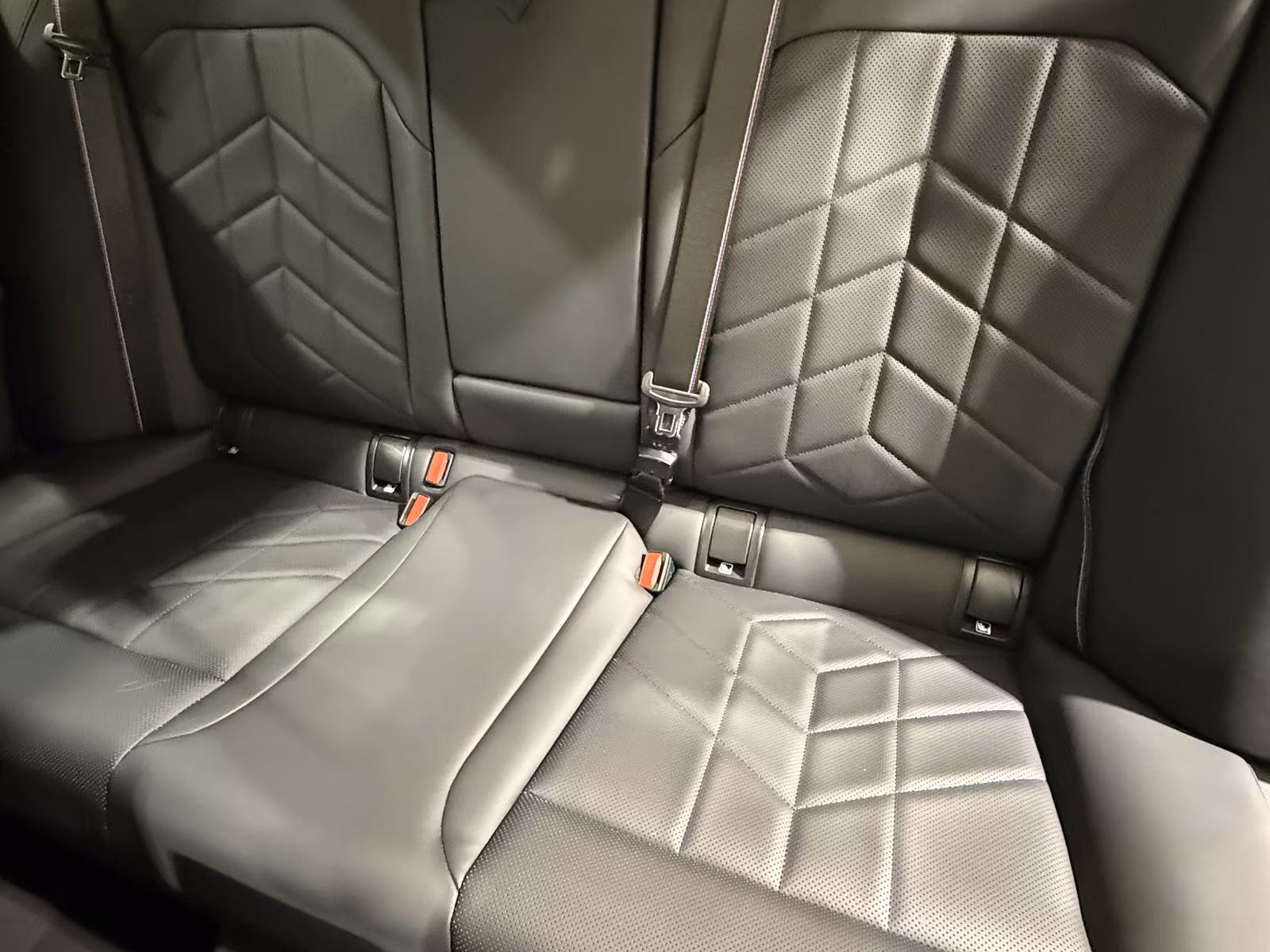 BMW 550e (foto 22/26)