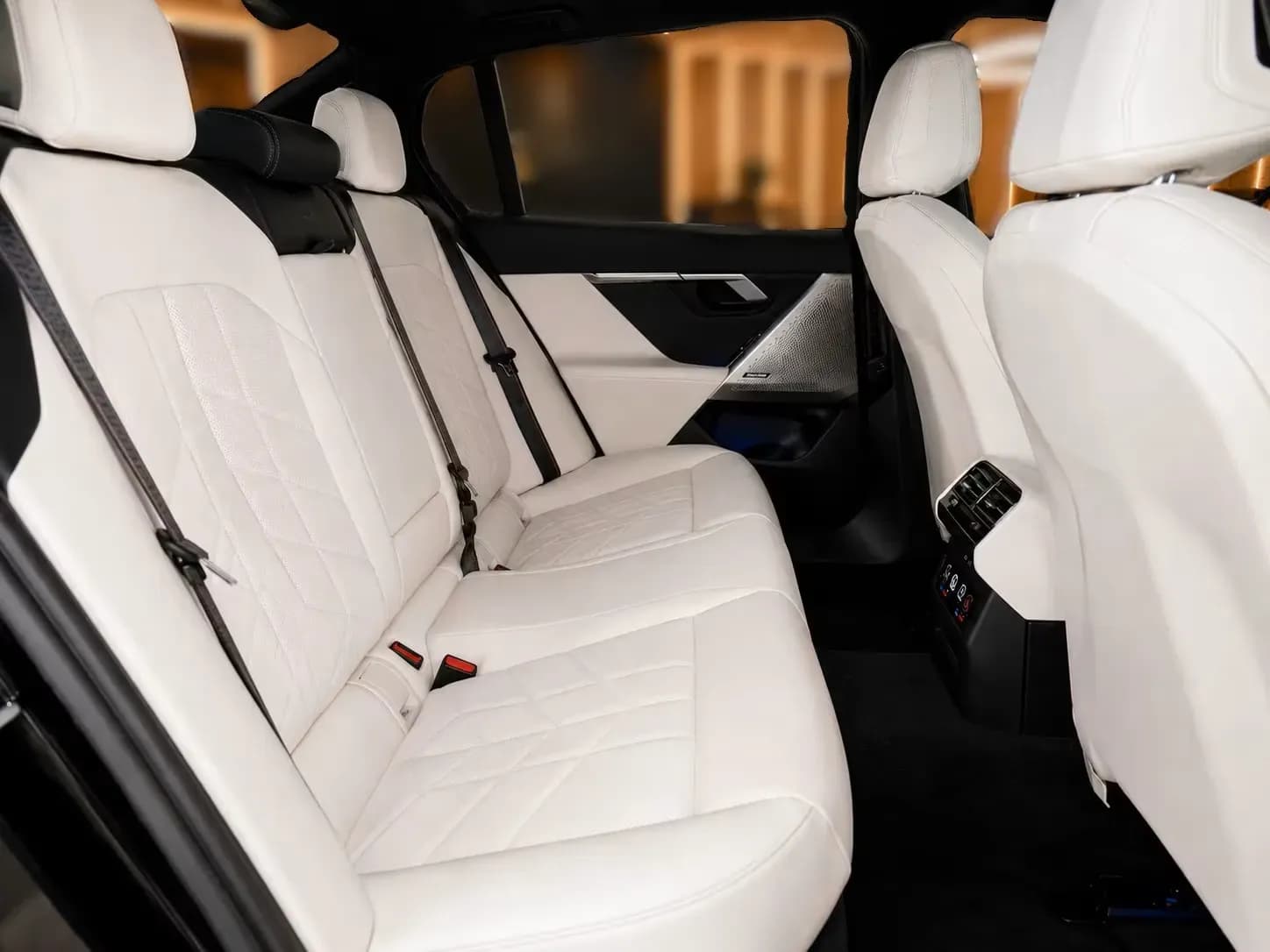 BMW 550e (foto 15/17)