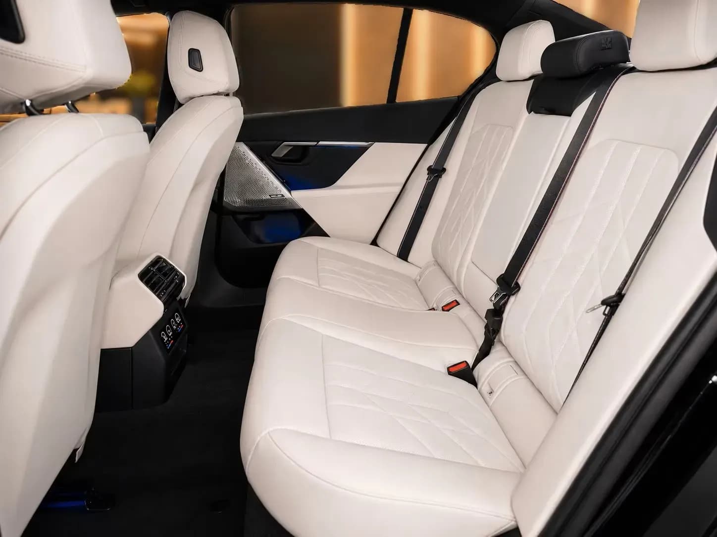 BMW 550e (foto 13/17)