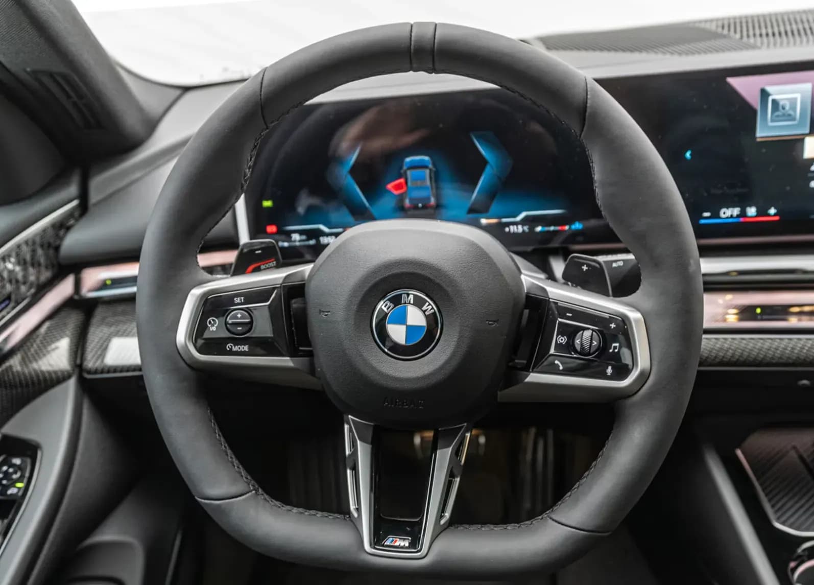 BMW 540d xDrive (foto 8/17)