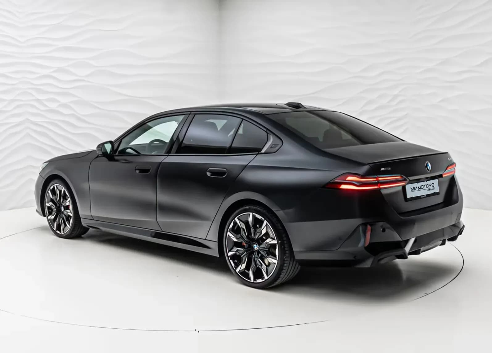 BMW 540d xDrive (foto 4/17)