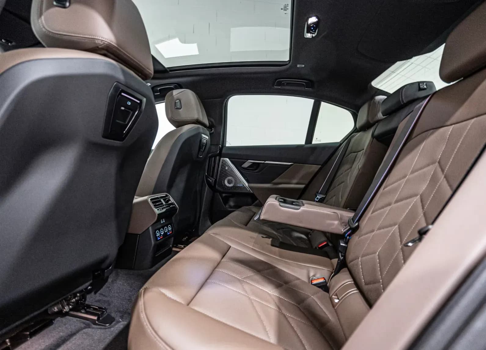 BMW 540d xDrive (foto 16/17)