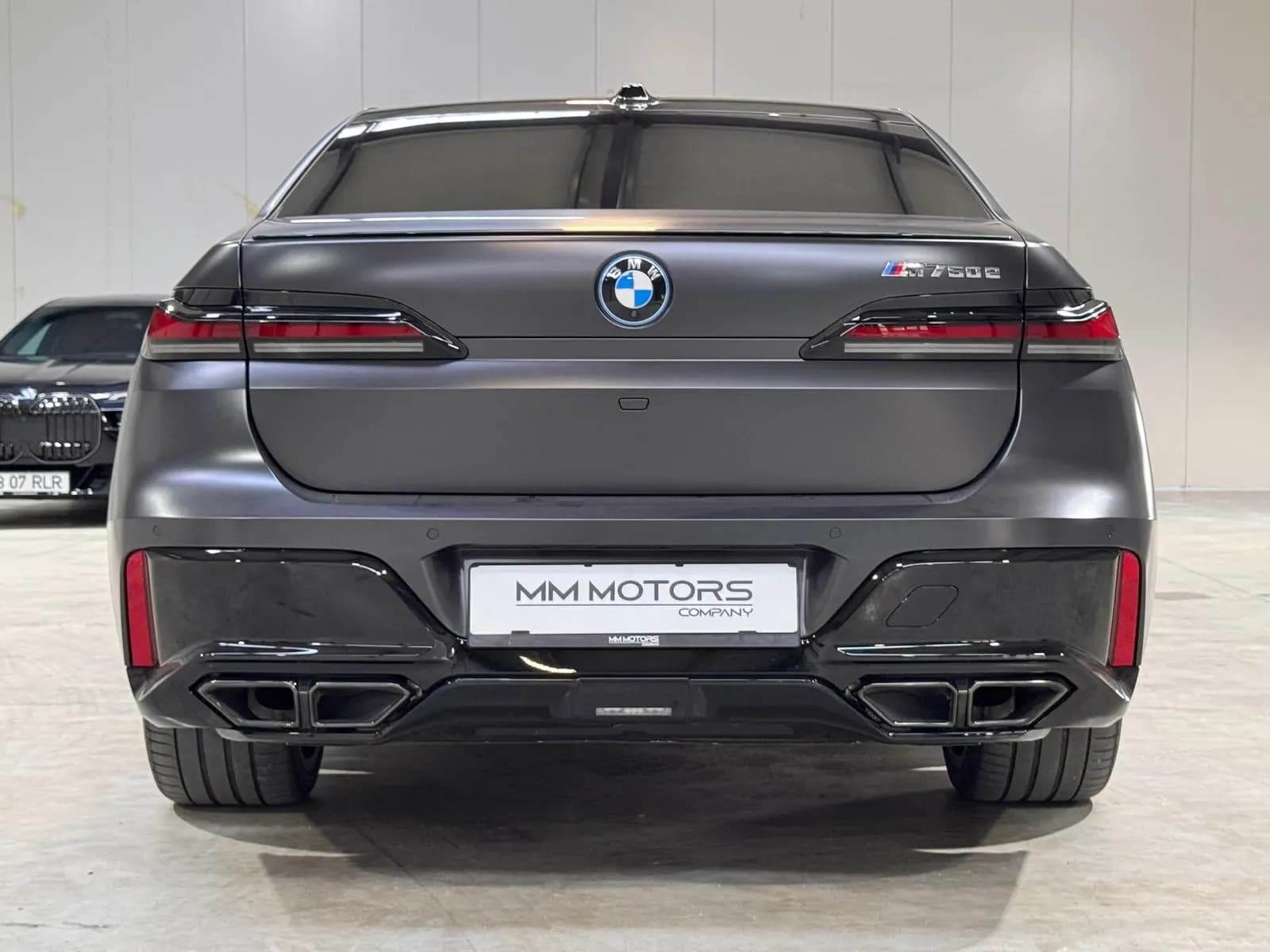 BMW 760e Xdrive (foto 7/27)