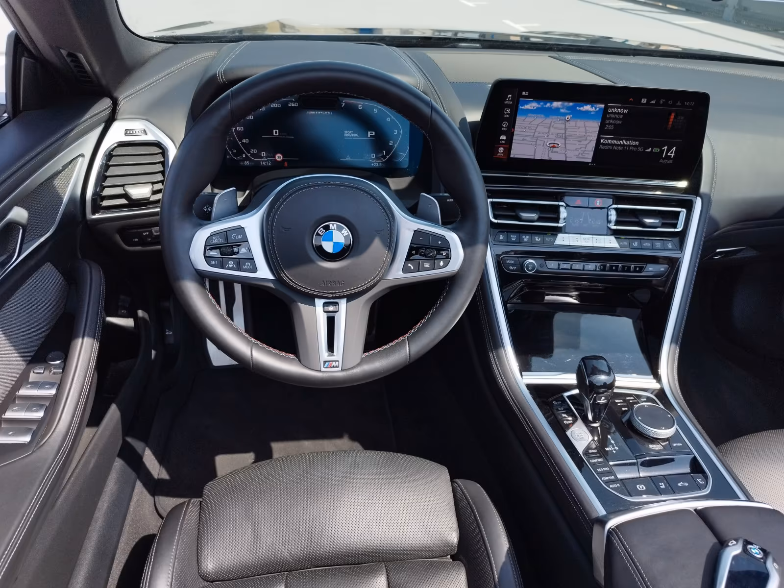 BMW M850i xDrive (foto 14/28)