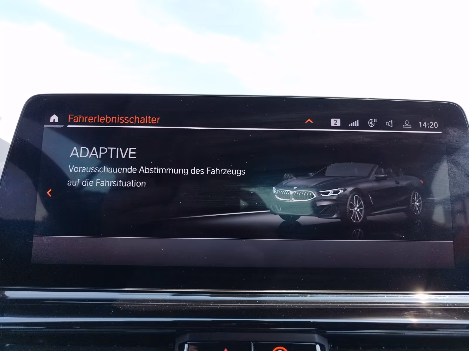 BMW M850i xDrive (foto 21/28)