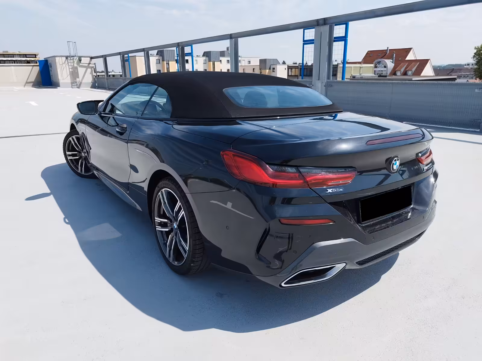 BMW M850i xDrive (foto 8/28)