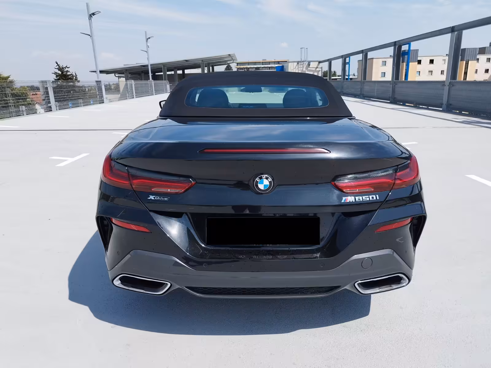 BMW M850i xDrive (foto 7/28)