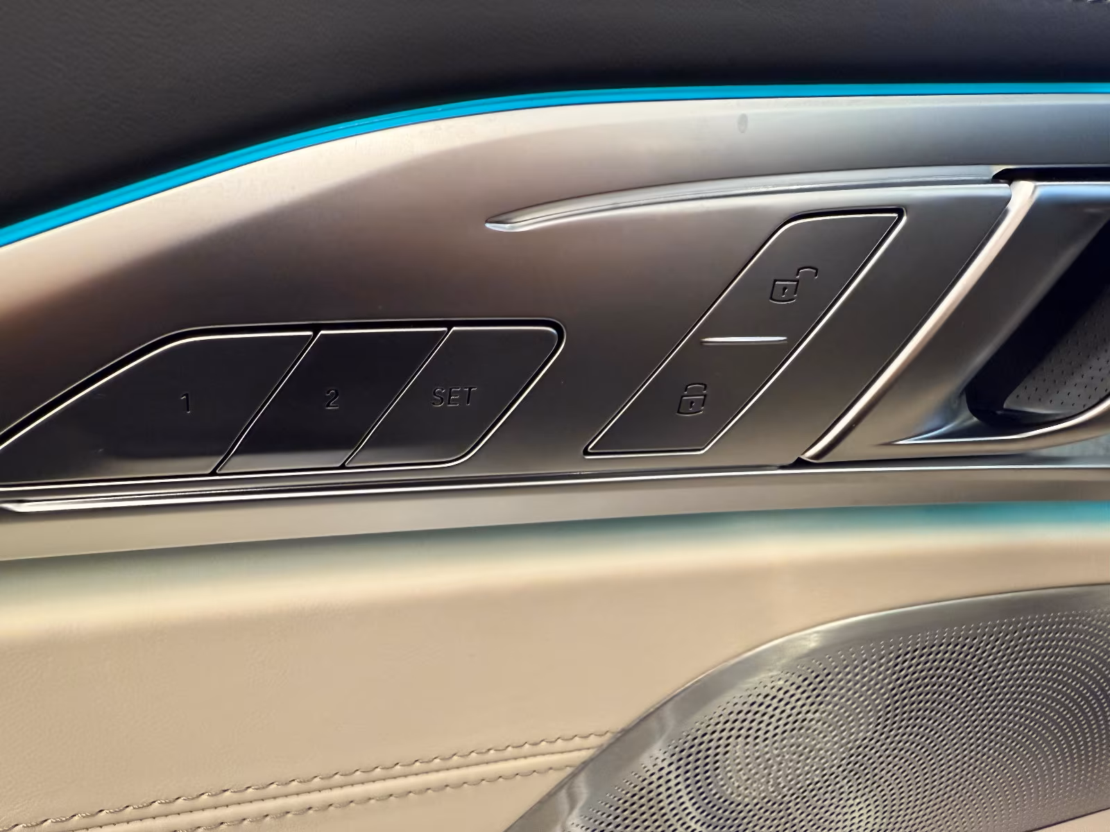 BMW 840i xDrive (foto 11/15)