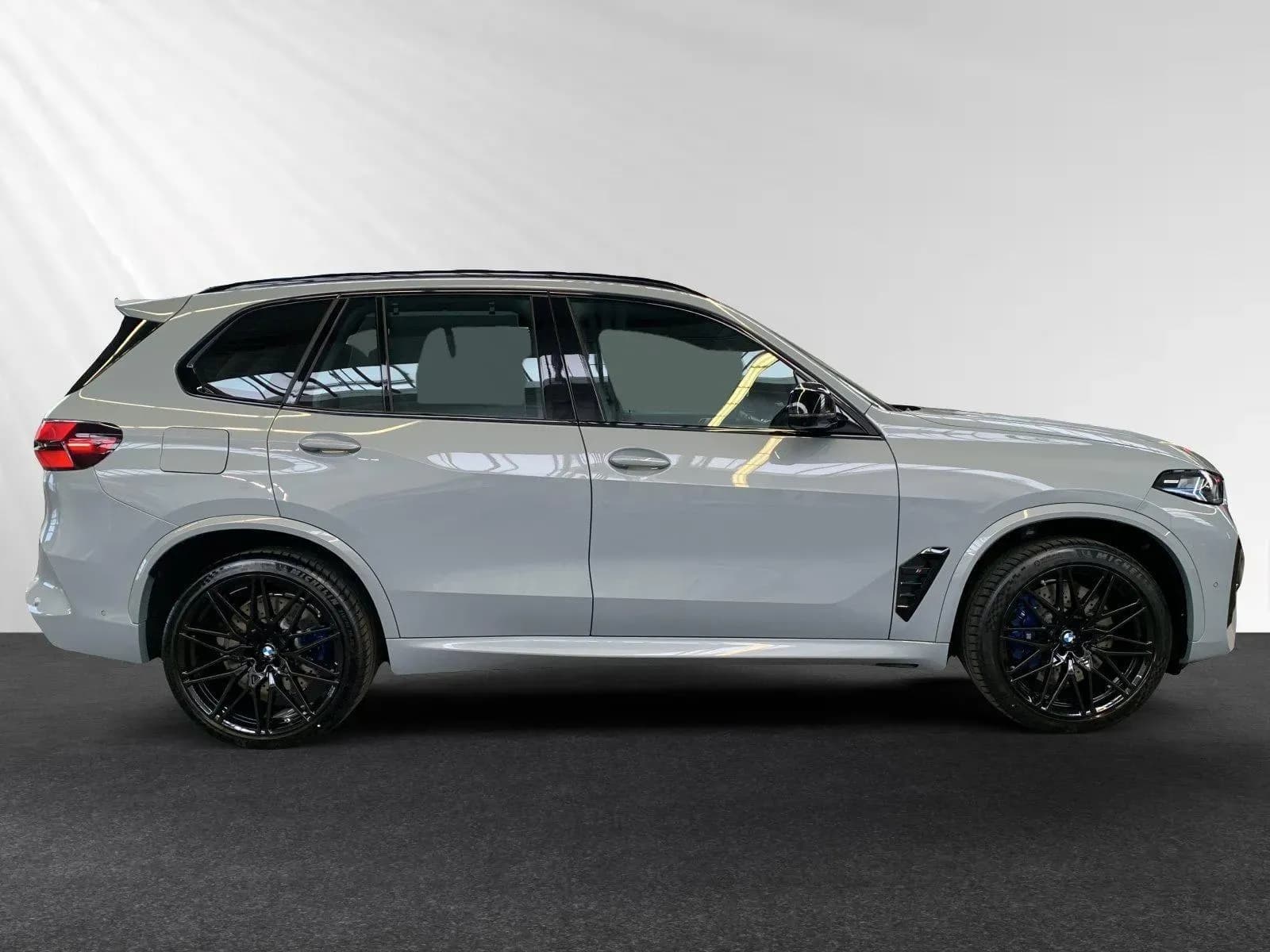 BMW X5M (foto 3/16)