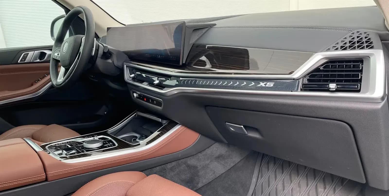 BMW X5 50e (foto 8/13)