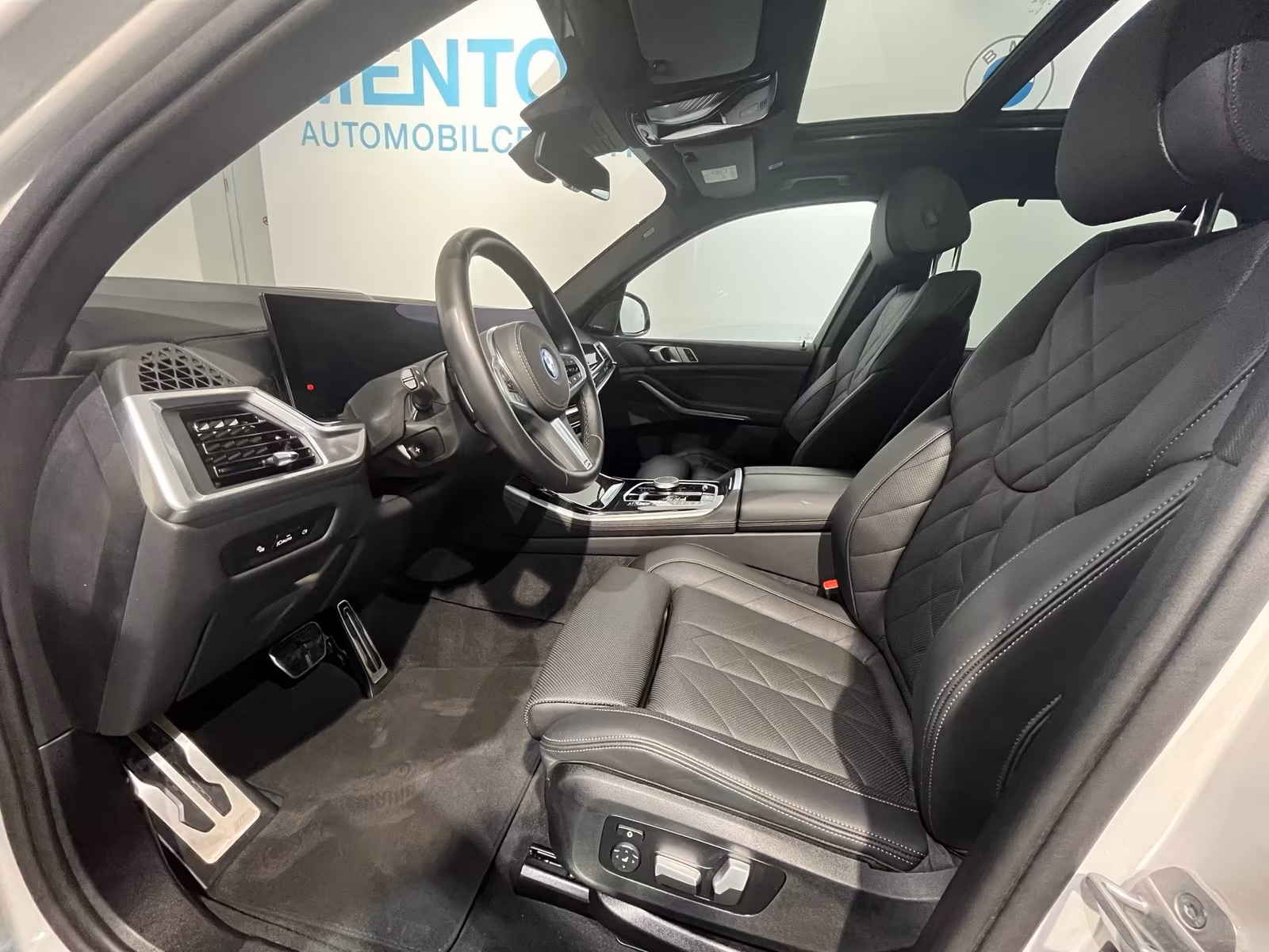 BMW X5 50e (foto 7/15)