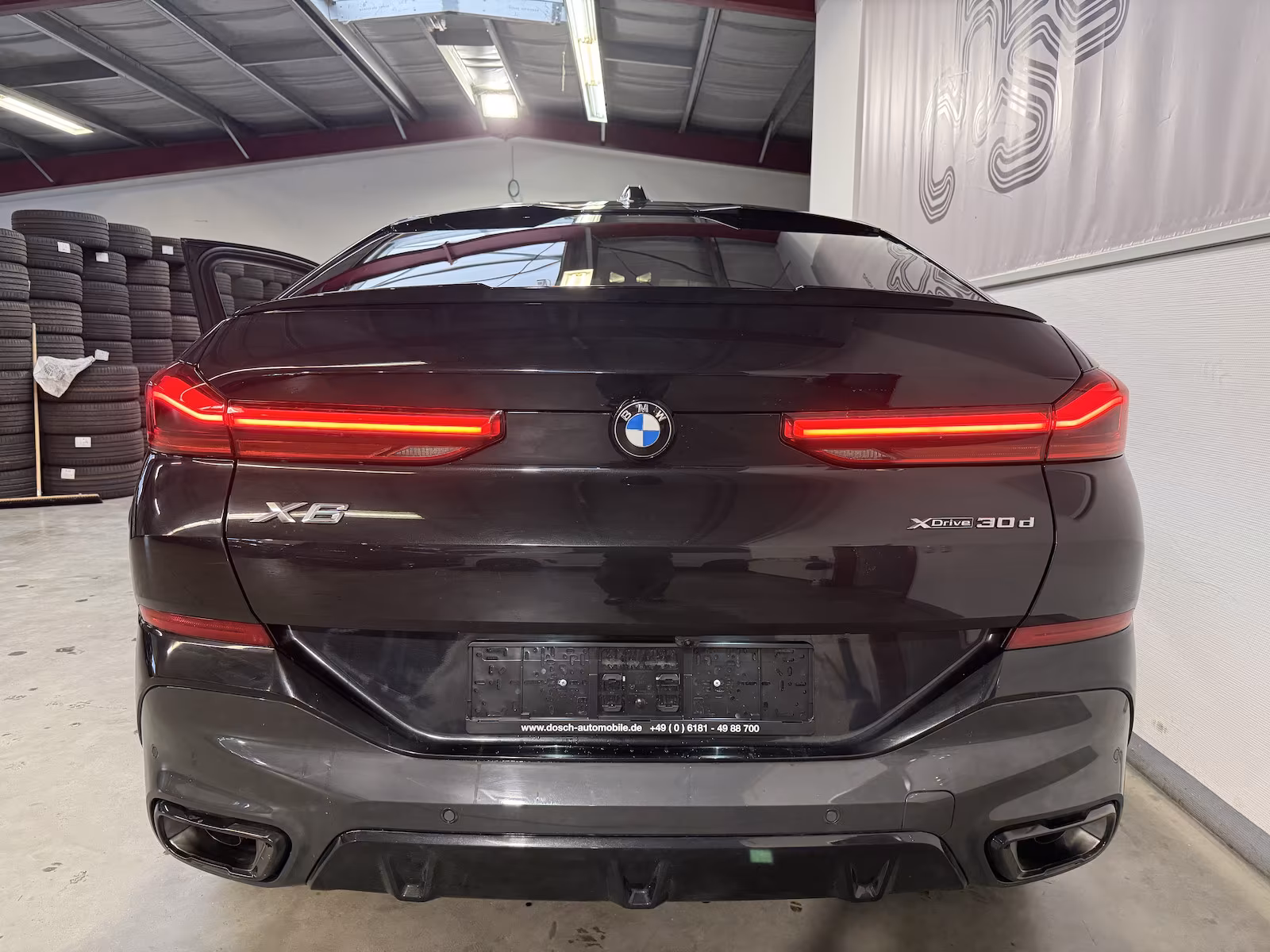 BMW  X6 (foto 12/13)