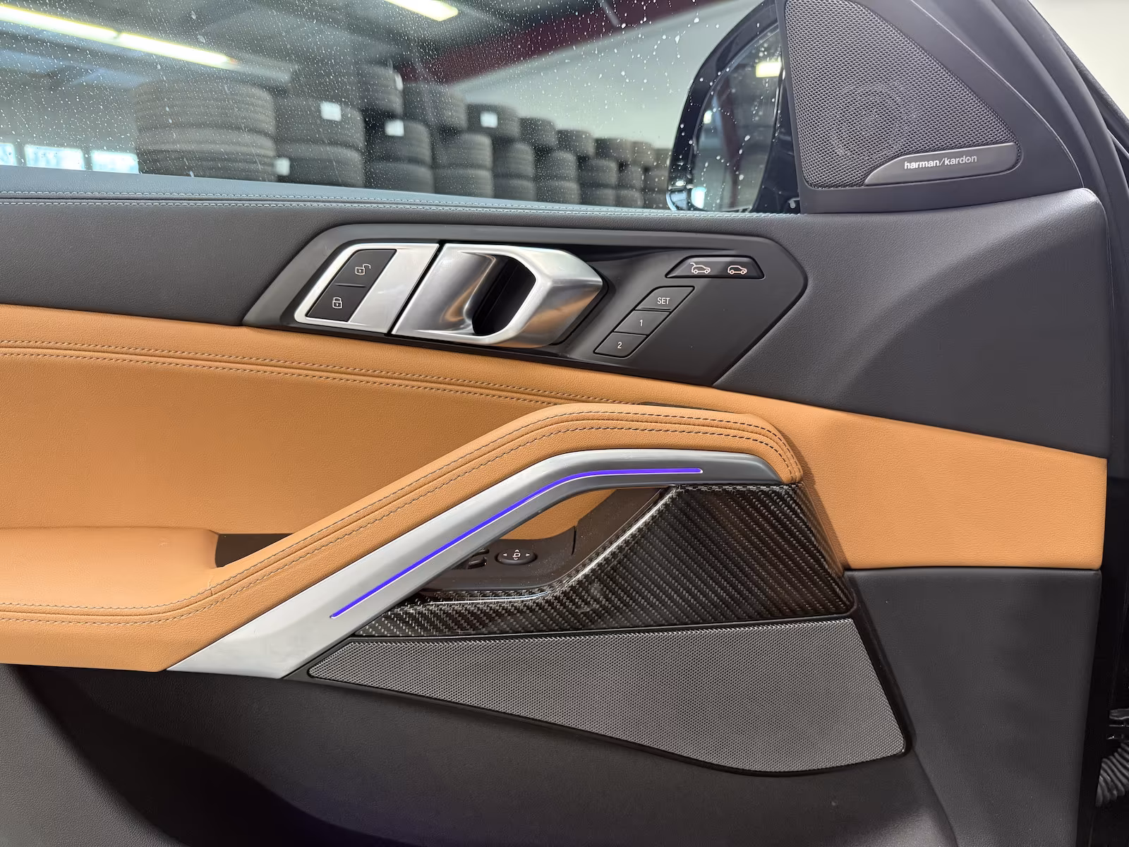 BMW  X6 (foto 9/13)
