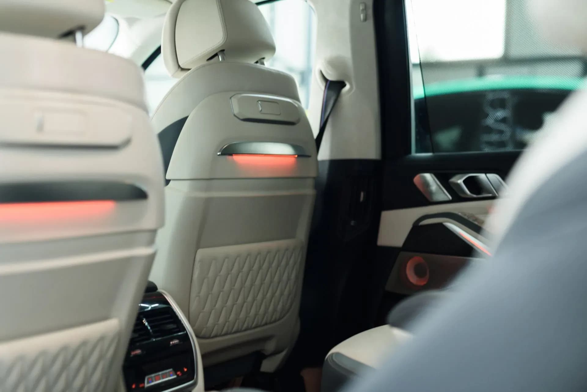 BMW X7 (foto 23/26)
