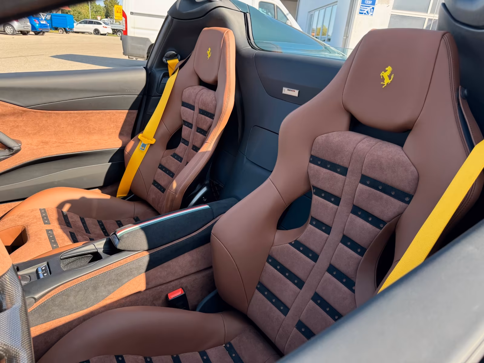 Ferrari 812 GTS (foto 16/19)