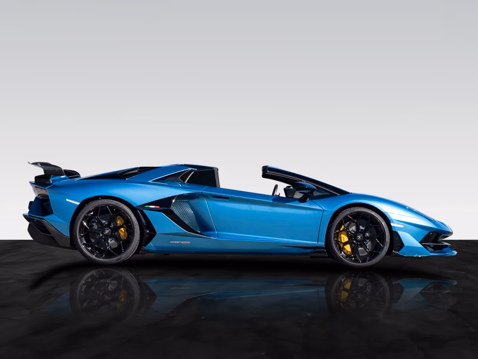 Lamborghini Aventador SVJ (foto 7/30)