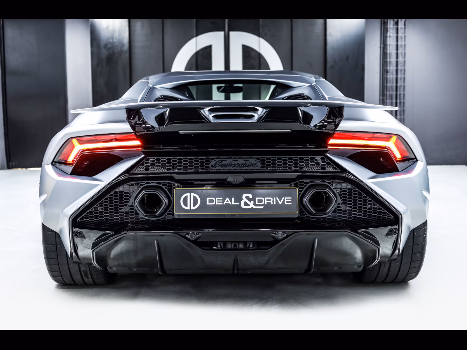 Lamborghini Huracan Tecnica (foto 8/17)