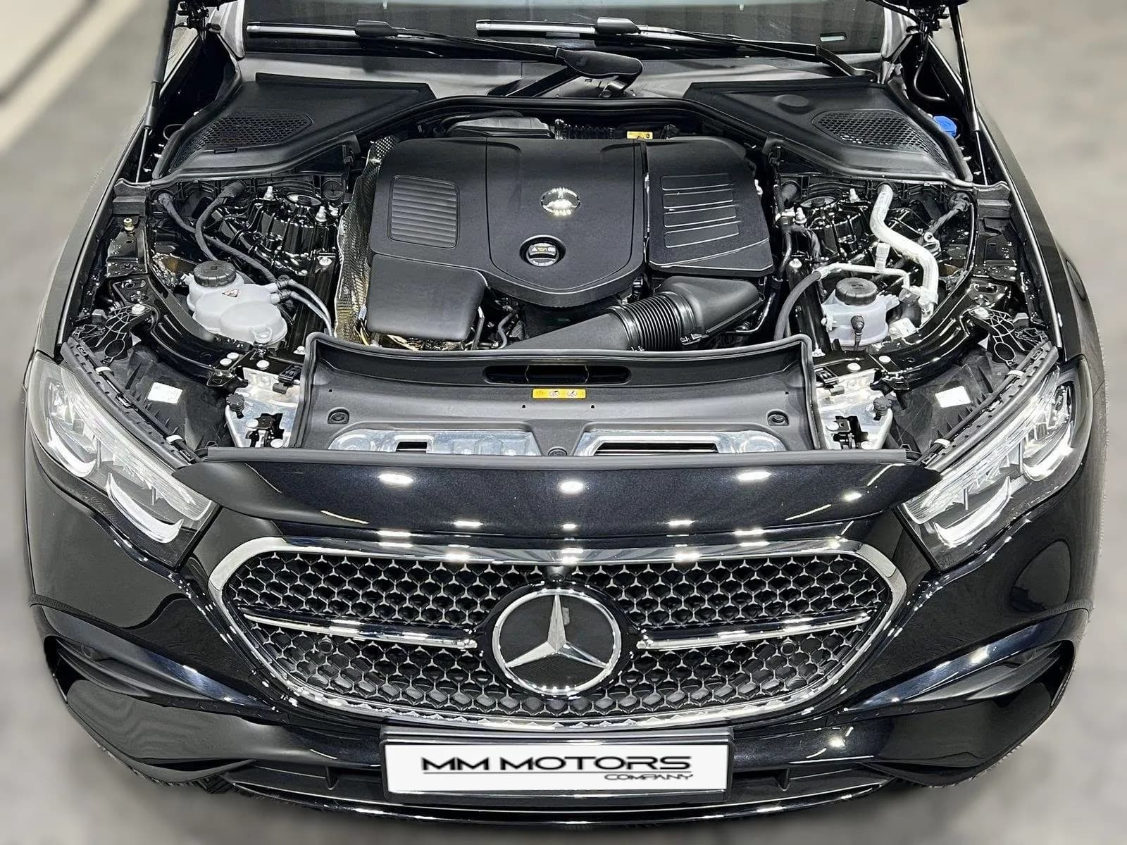 Mercedes-Benz E 200 (foto 3/24)